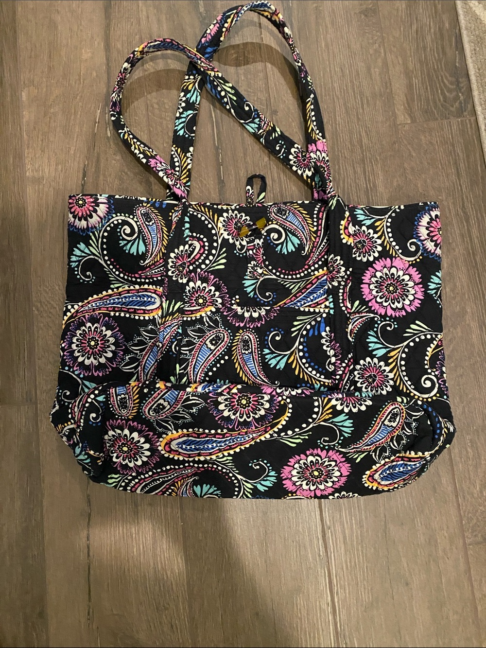 Vera Bradley tote- like new